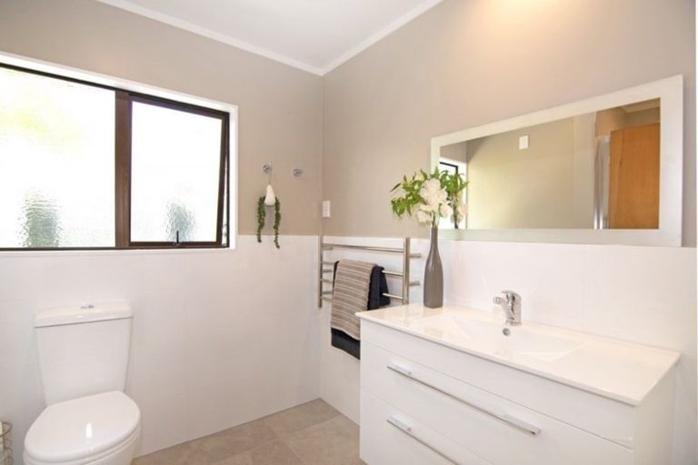 Photo of property in 16 Jellicoe Avenue, Stoke, Nelson, 7011