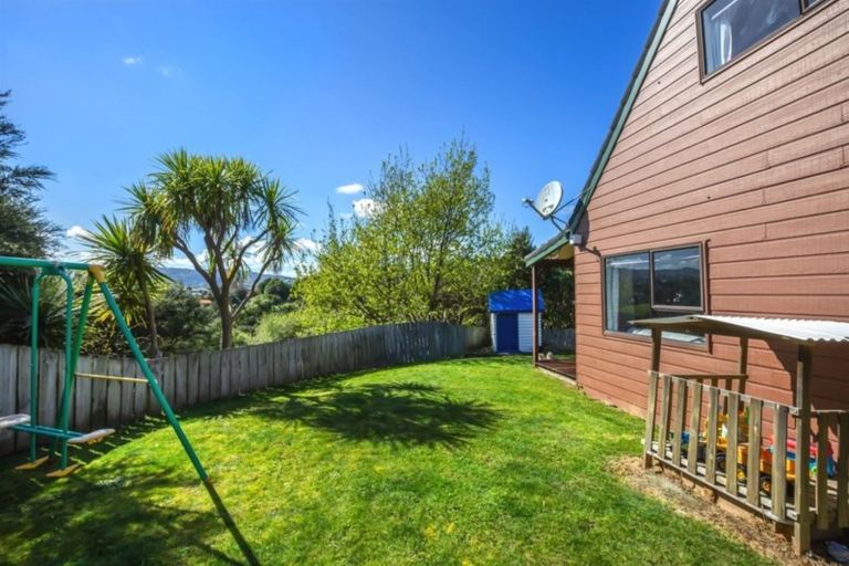 Photo of property in 9 Seagull Place, Whitby, Porirua, 5024