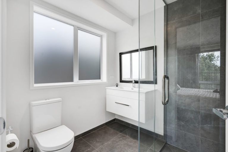 Photo of property in 4 Kakariki Lane, Waiwhakaiho, New Plymouth, 4312