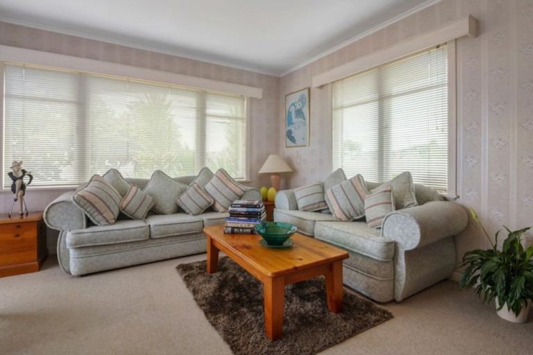 Photo of property in 109 Old Wairoa Road, Papakura, 2110