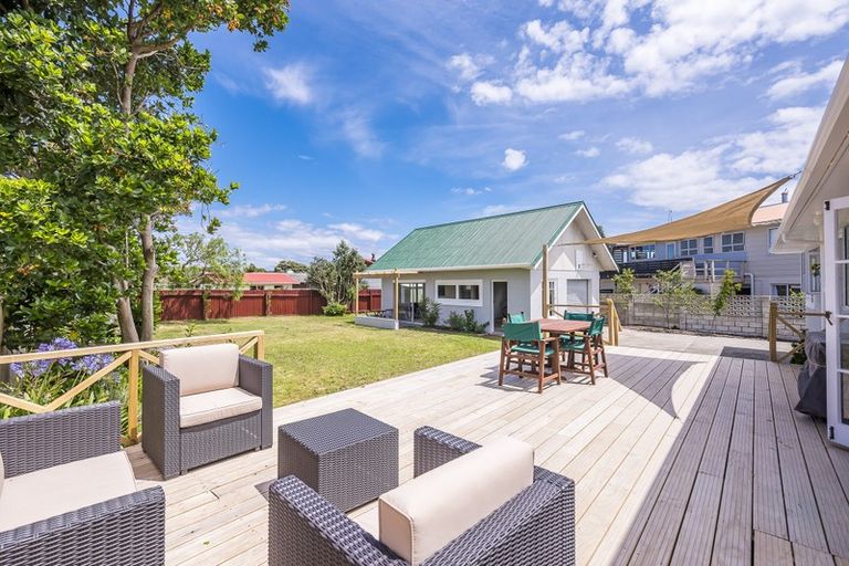 Photo of property in 60 Te Kupe Road, Paraparaumu Beach, Paraparaumu, 5032