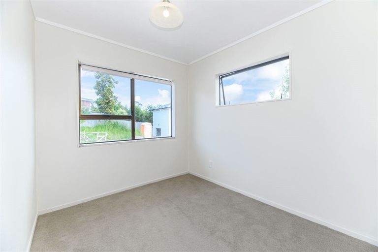 Photo of property in 2/38 Leo Street, Glen Eden, Auckland, 0602