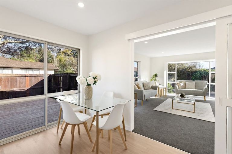 Photo of property in 2 Hythe Lane, Saint Martins, Christchurch, 8022