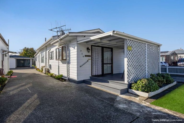 Photo of property in 710 Heretaunga Street East, Parkvale, Hastings, 4122