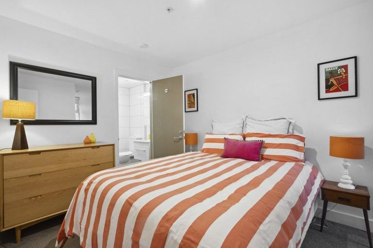 Photo of property in Canvas Apartments, 1/307 Willis Street, Te Aro, Wellington, 6011