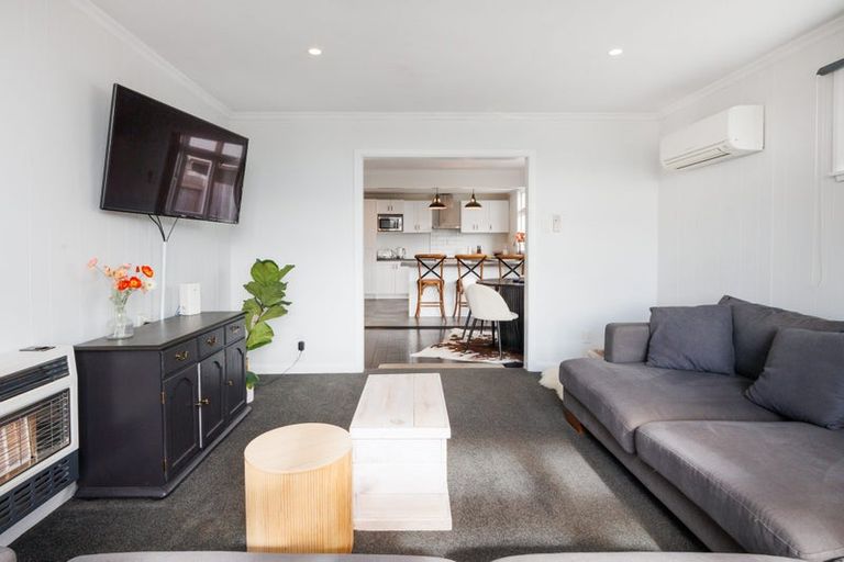 Photo of property in 12 Rata Street, Roslyn, Palmerston North, 4414