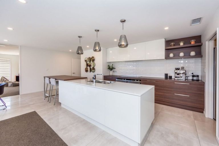 Photo of property in 98 Ledbury Drive, Rolleston, 7615