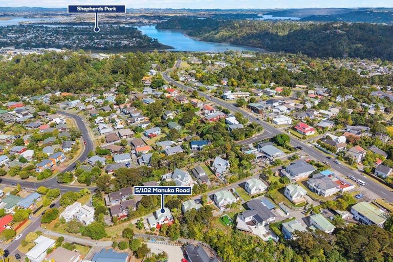Photo of property in 4/102b Manuka Road, Bayview, Auckland, 0629