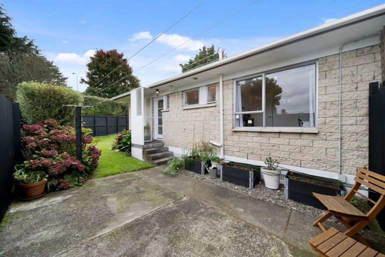 Photo of property in 2/15 Gloaming Place, Conifer Grove, Takanini, 2112