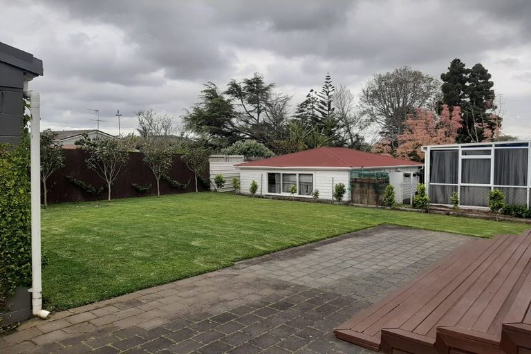 Photo of property in 29 Hallberry Road, Mangere East, Auckland, 2024