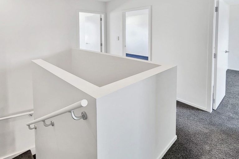 Photo of property in 5/12 Mana Avenue, Titahi Bay, Porirua, 5022