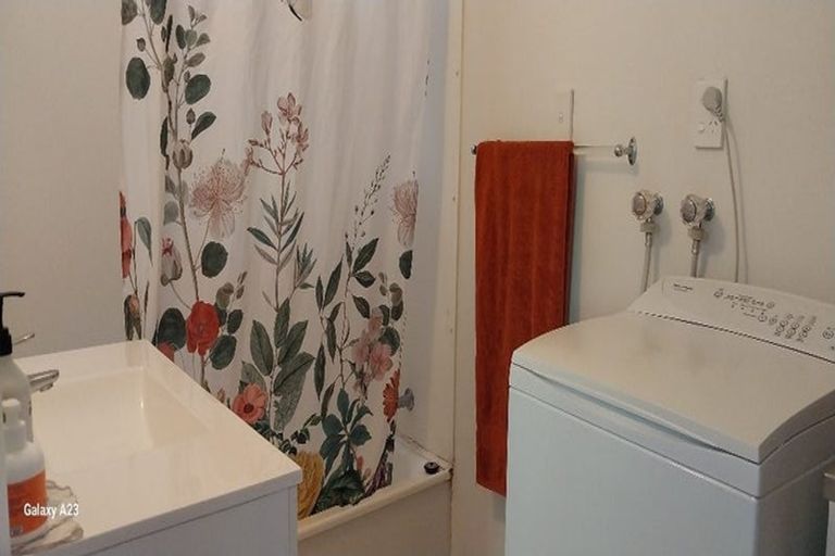 Photo of property in 7 Waiteata Road, Kelburn, Wellington, 6012