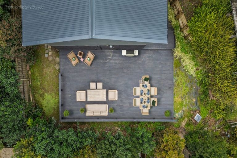 Photo of property in 2/52 Stanley Road, Glenfield, Auckland, 0629