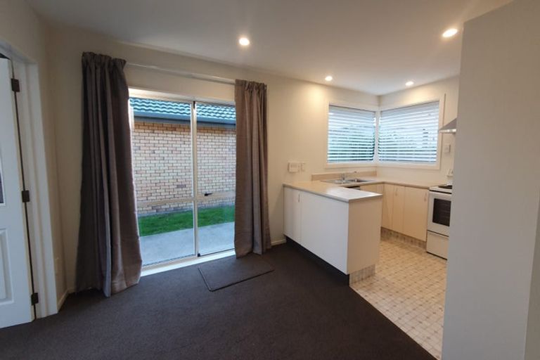 Photo of property in 71 Peverel Street, Riccarton, Christchurch, 8041