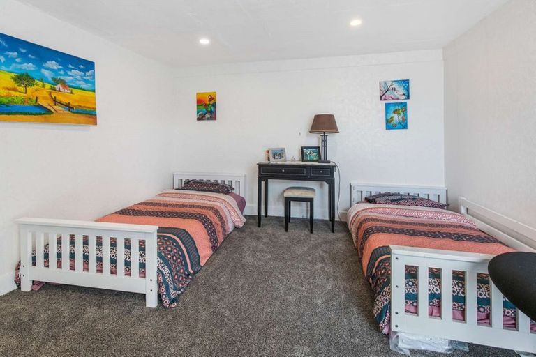 Photo of property in 8 Julian Place, Otara, Auckland, 2023