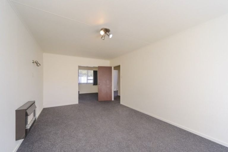 Photo of property in 70a Featherston Street, Takaro, Palmerston North, 4412