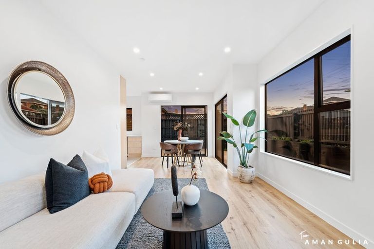 Photo of property in 7e Poto Street, Te Atatu South, Auckland, 0610