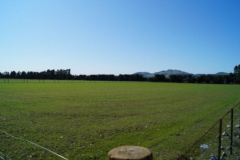 Photo of property in 26f Enderby Drive, Te Atatu Peninsula, Auckland, 0610