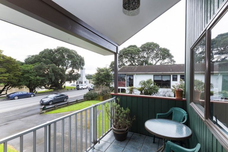 Photo of property in 67 Esplanade, Kaiti, Gisborne, 4010