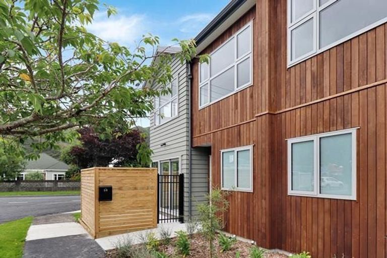 Photo of property in 38 Nile Street, Waterloo, Lower Hutt, 5011