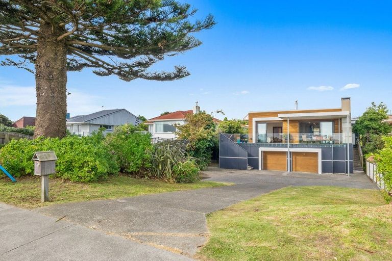 Photo of property in 79 Marine Parade, Paraparaumu Beach, Paraparaumu, 5032