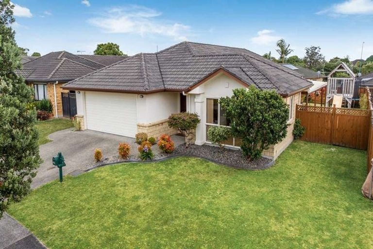 Photo of property in 39 Croftview Road, Wattle Downs, Auckland, 2103