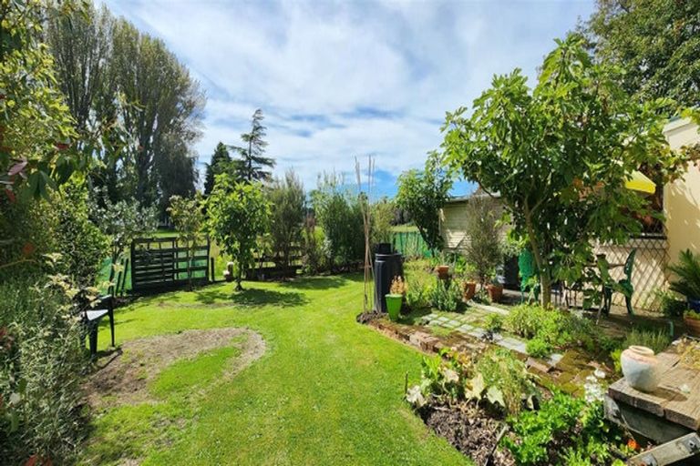 Photo of property in 21 Francis Drake Street, Waipukurau, 4200