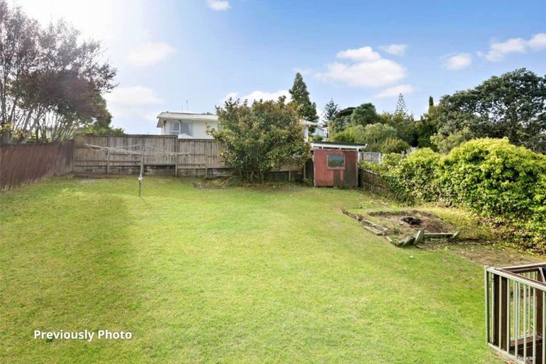 Photo of property in 3 Heather Place, Sunnynook, Auckland, 0620