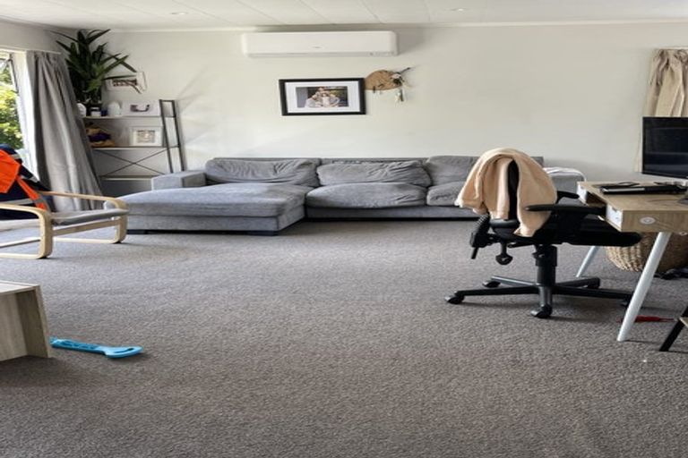 Photo of property in 23 Gallony Avenue, Massey, Auckland, 0614