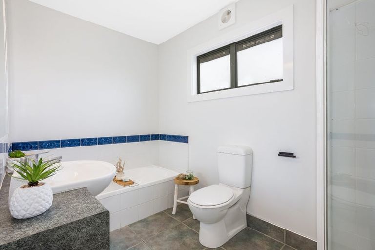 Photo of property in 66 Joseph Banks Drive, Whitby, Porirua, 5024