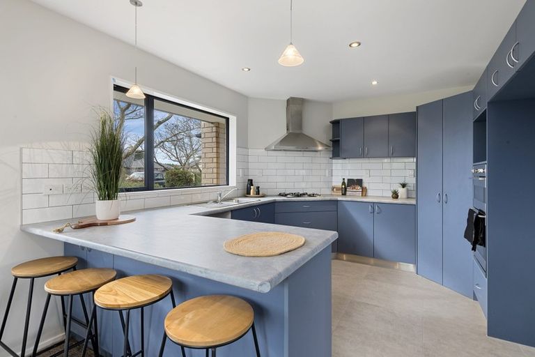 Photo of property in 3 Linkwater Way, Parklands, Christchurch, 8083