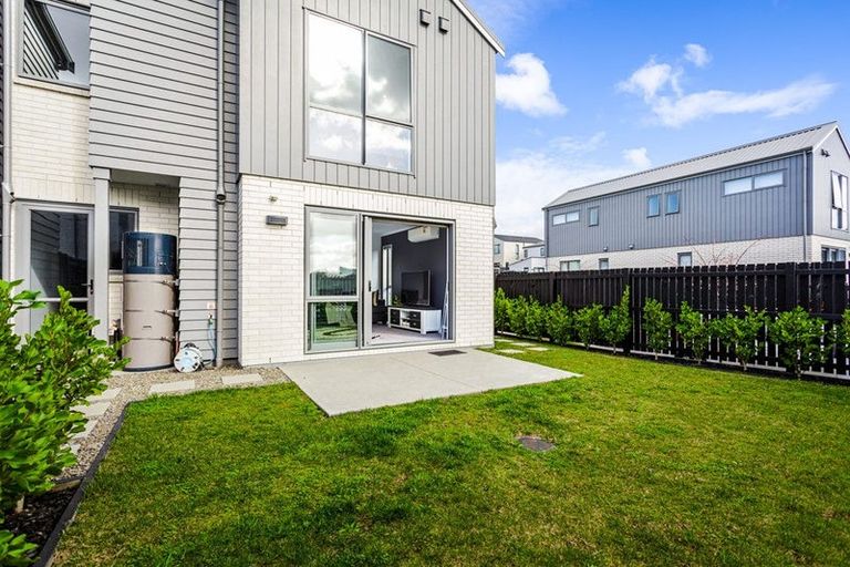 Photo of property in 9 Tarakoi Road, Hobsonville, Auckland, 0616