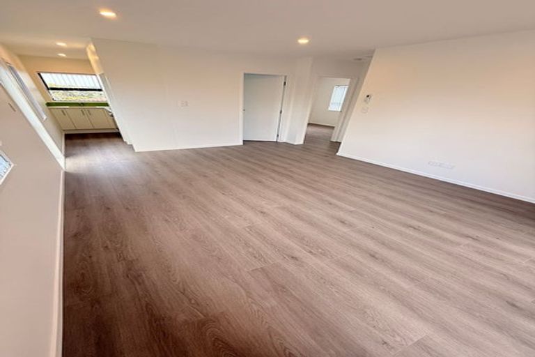 Photo of property in 128a Birkdale Road, Birkdale, Auckland, 0626