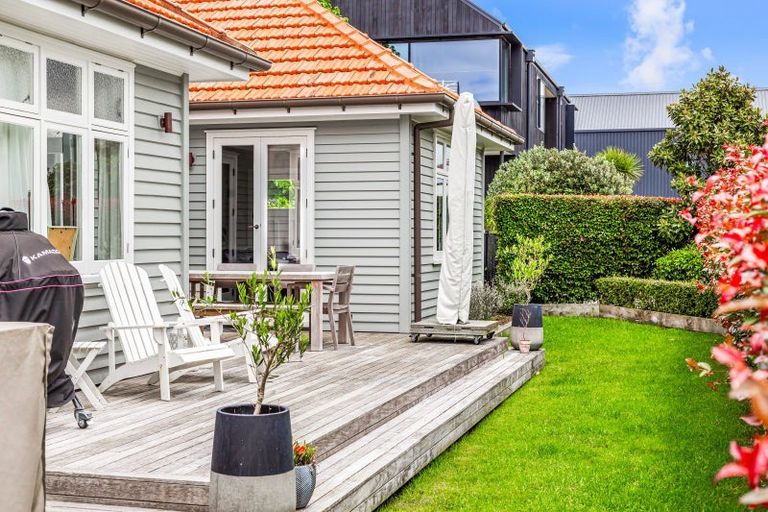 Photo of property in 12 Sunderland Avenue, Hobsonville, Auckland, 0616