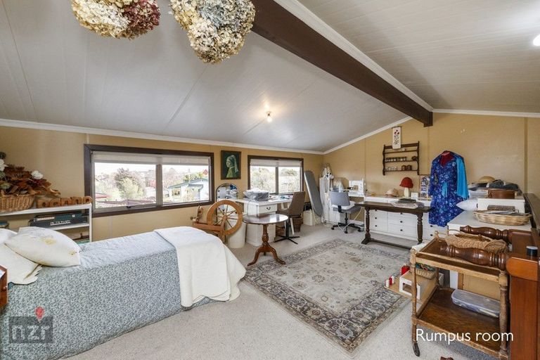 Photo of property in 4 Calder Place, Feilding, 4702