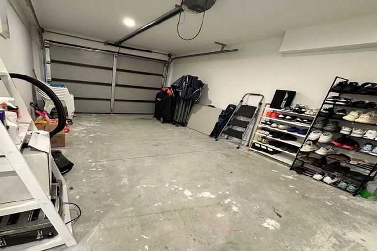 Photo of property in 20a Edwards Avenue, Henderson, Auckland, 0610