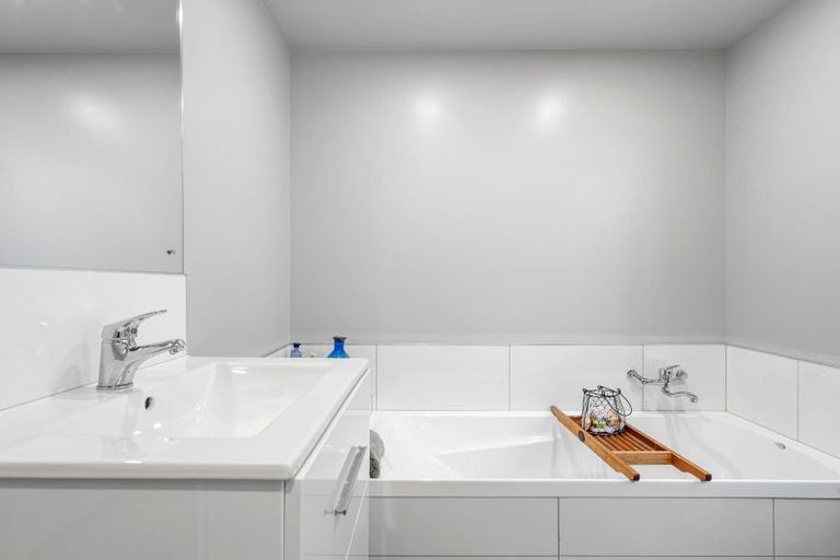 Photo of property in 28 Clovelly Street, Atawhai, Nelson, 7010