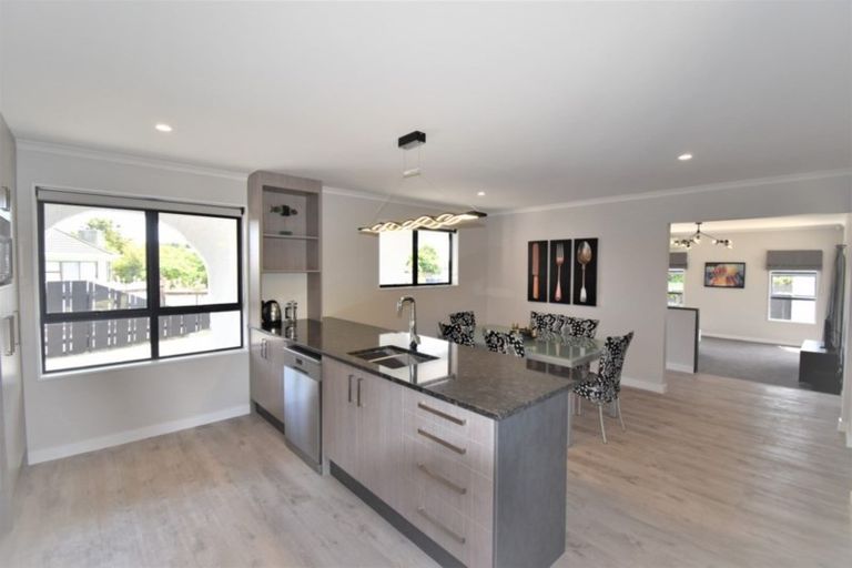 Photo of property in 12 Te Kama Street, Levin, 5510