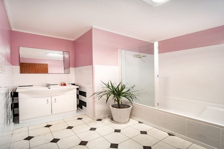 Photo of property in 38a Heathdale Crescent, Papakura, 2110