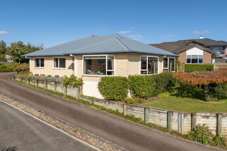 Photo of property in 16 Aurora Avenue, Welcome Bay, Tauranga, 3112