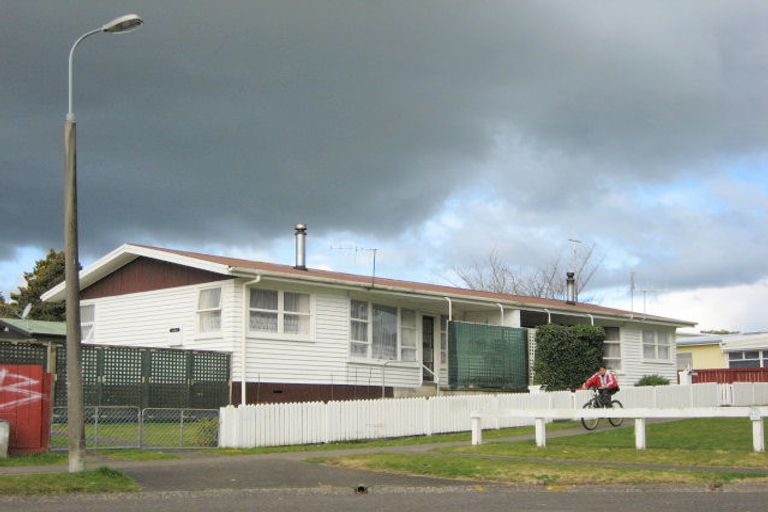 Photo of property in 6 Te Mitiotu Grove, Turangi, 3334