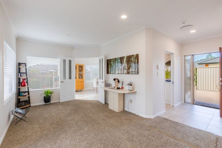 Photo of property in 14 Blythfield Place, Taradale, Napier, 4112