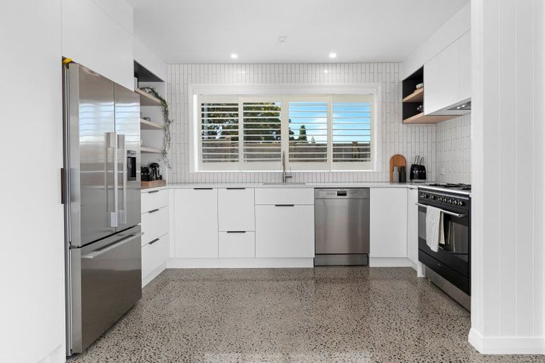 Photo of property in 60r Carmichael Road, Bethlehem, Tauranga, 3110