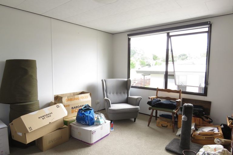 Photo of property in 82 Parrs Cross Road, Henderson, Auckland, 0612