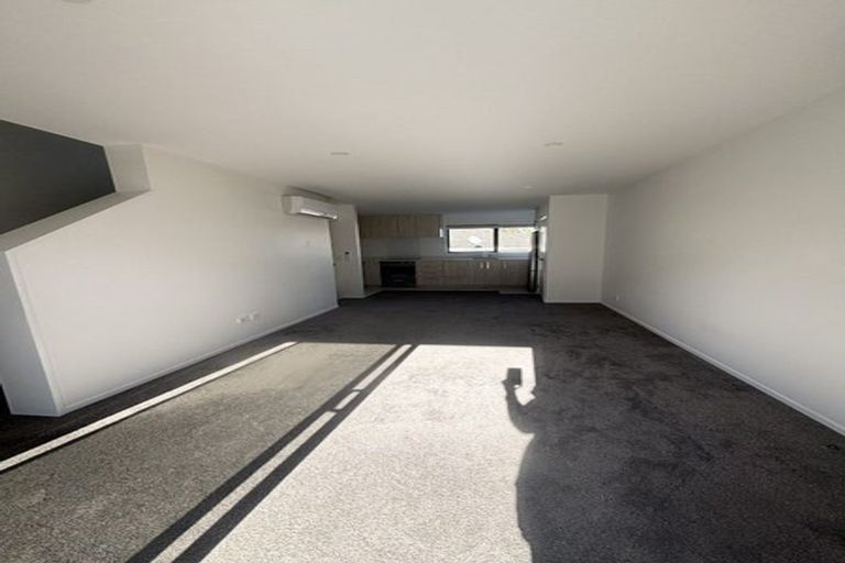 Photo of property in 4/61 Matipo Road, Te Atatu Peninsula, Auckland, 0610