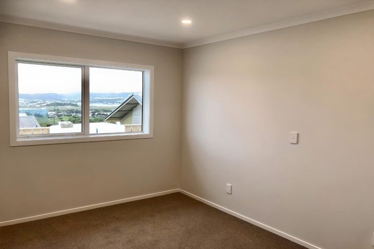 Photo of property in 7a Rahui Street, Strathmore Park, Wellington, 6022