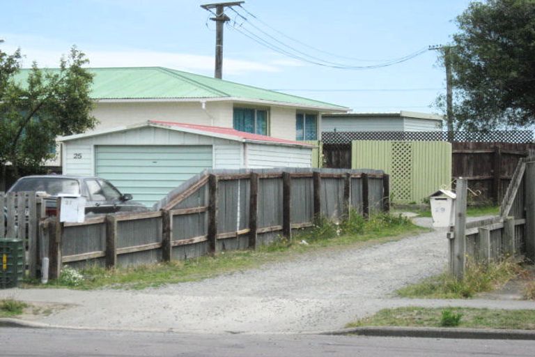 Photo of property in 27 Pateke Place, Bromley, Christchurch, 8062