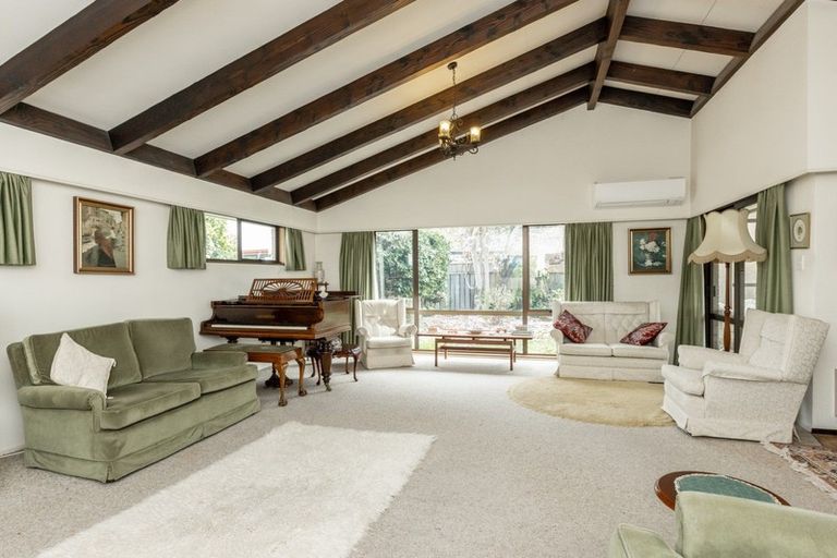 Photo of property in 6a Dolbel Street, Taradale, Napier, 4112