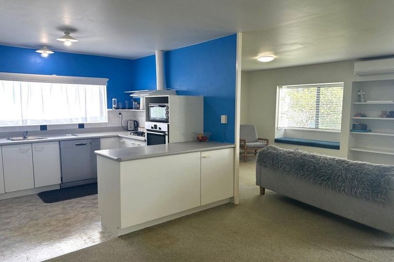 Photo of property in 21 Haruru Falls Road, Haruru, 0204