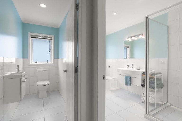 Photo of property in 11 Byron Brown Place, Otaki Beach, Otaki, 5512